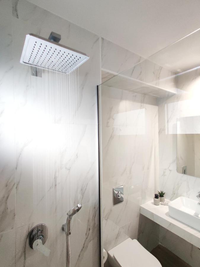 Aelia Seaside Luxury Suites Nea Karvali Exterior photo